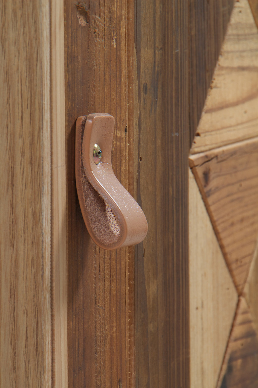 MESITA DE NOCHE MADERA RECICLADA 1 PUERTA CON BASE METALICA