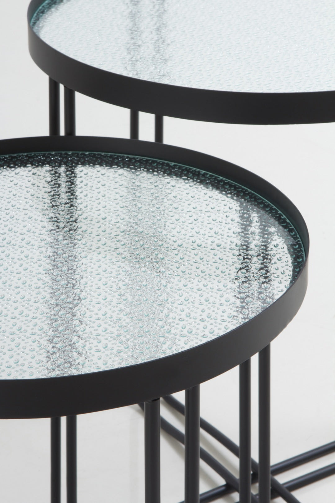 SET 2 MESAS AUXILIARES METALICAS CON CRISTAL