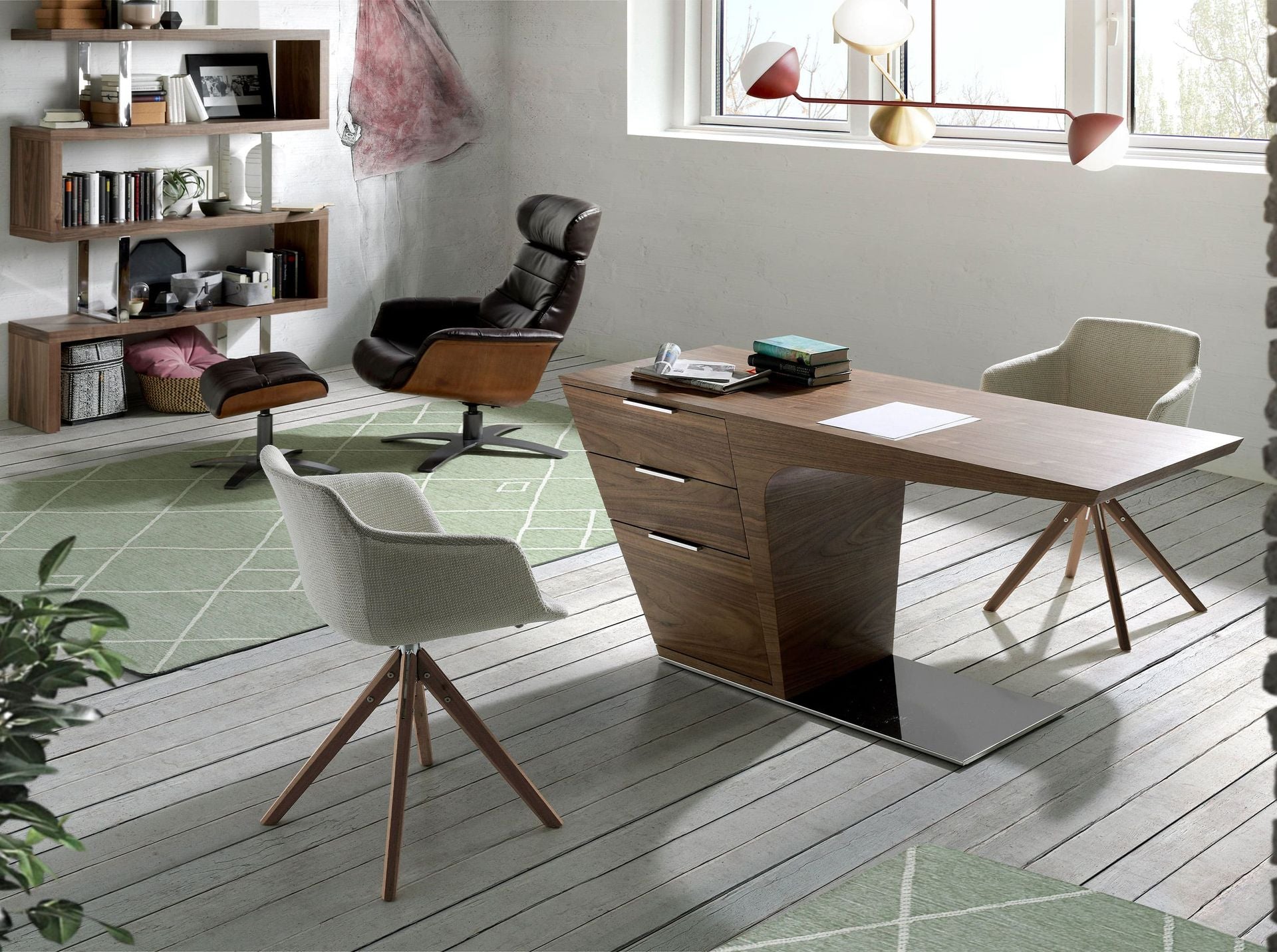 Escritorio nogal y base acero cromado