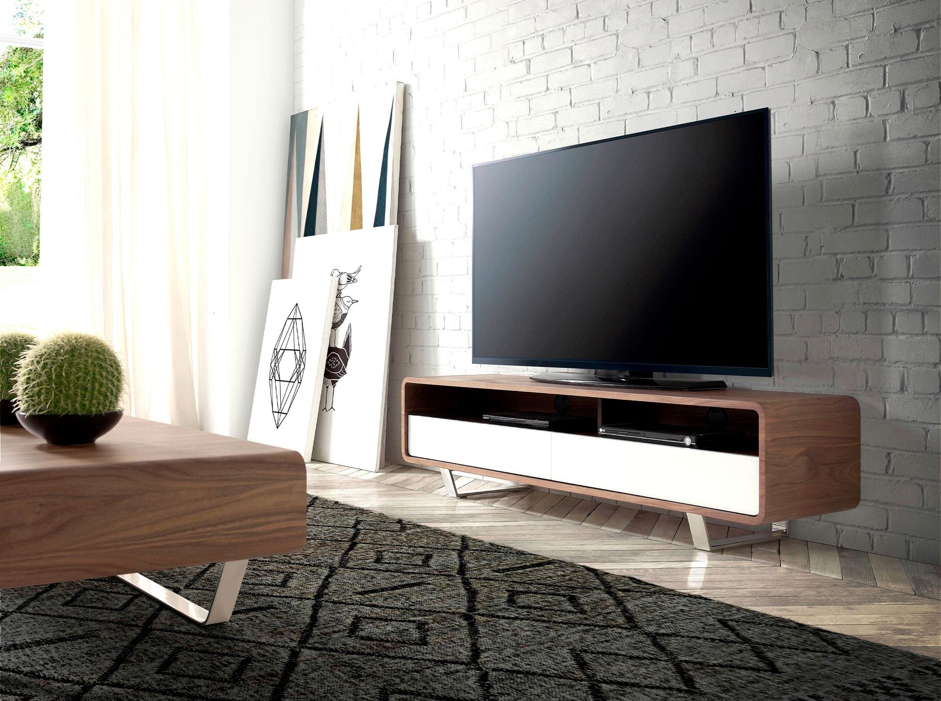 Mueble TV madera blanco, nogal y acero cromado