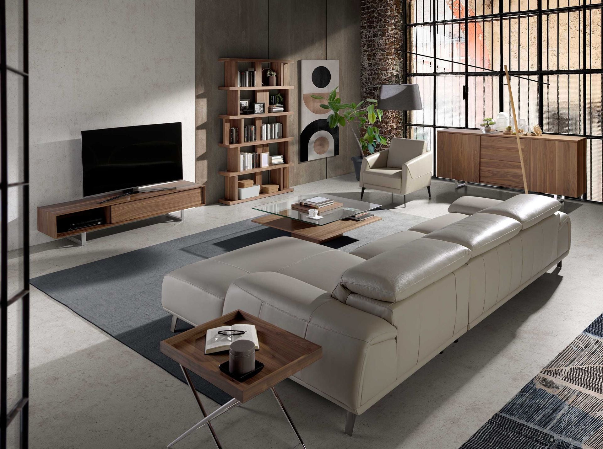 Aparador nogal y acero cromado