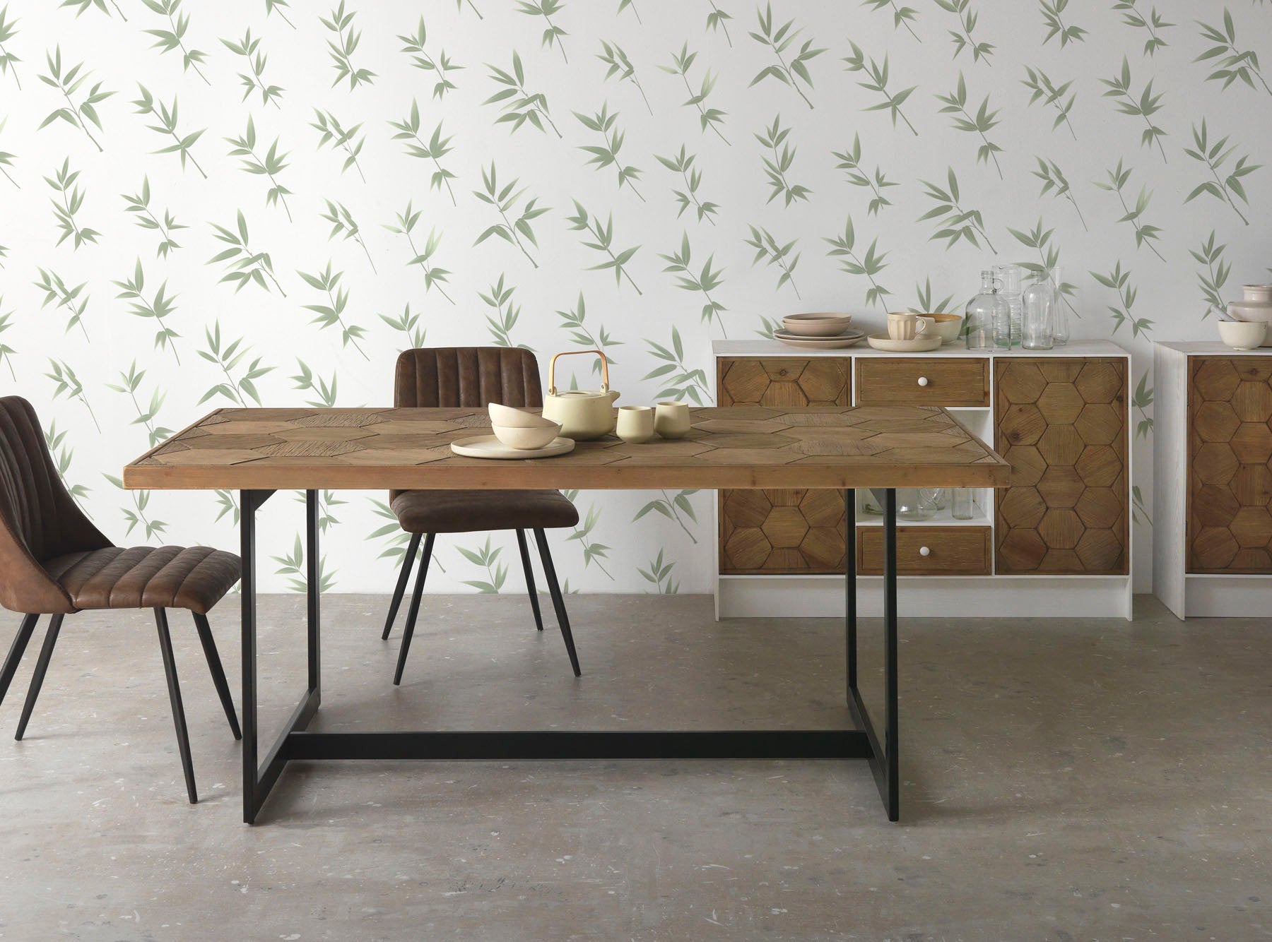 COMODA 1 PUERTA Y 3 CAJONES MADERA DE FRESNO PATINADO BLANCO