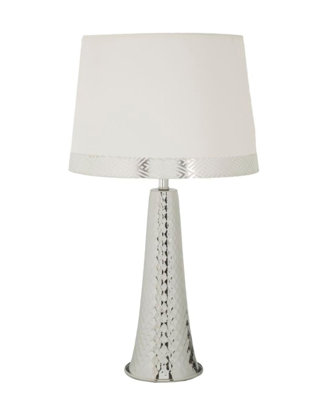 Lámpara de mesa de metal y tela en color plata y blanco.