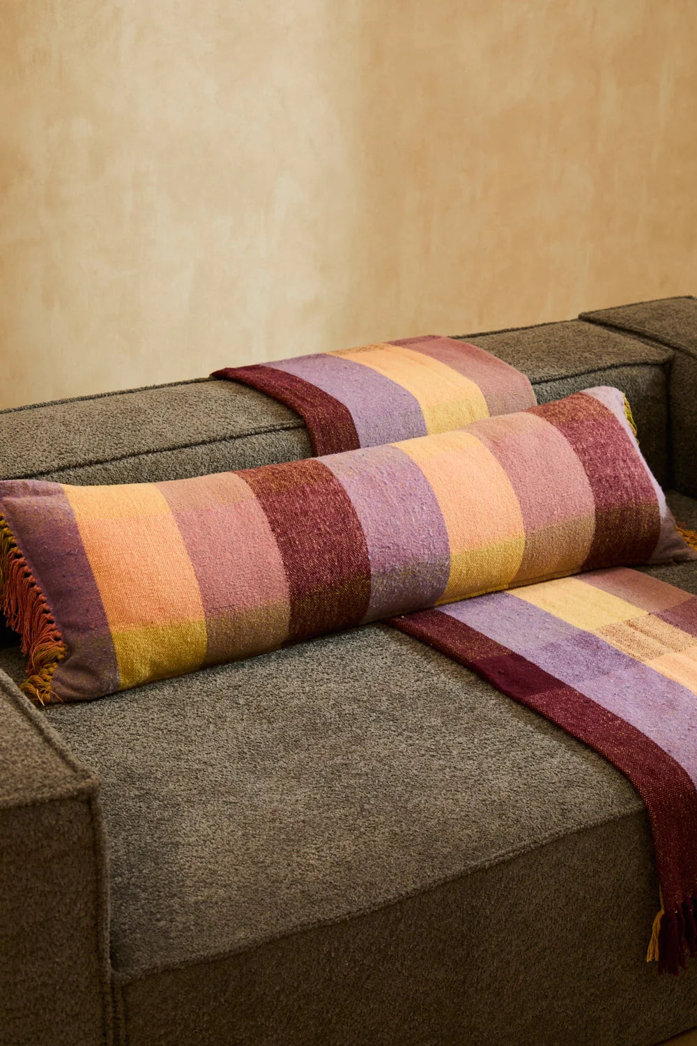 Funda de cojín de algodón lila Croma