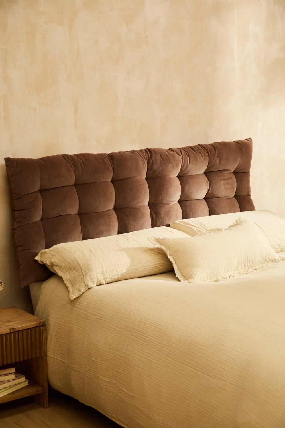 Cabecero acolchado de ext. algodón. int. poliéster Velour