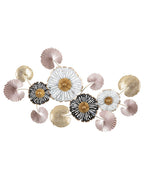 Panel decorativo 3D de metal multicolor, 106 x 6 x 60,5 cm.